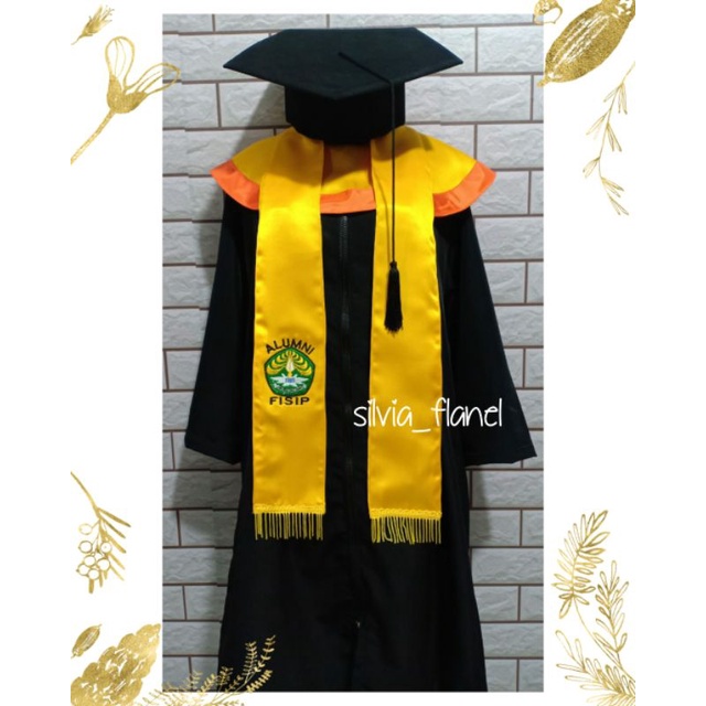 Baju wisuda