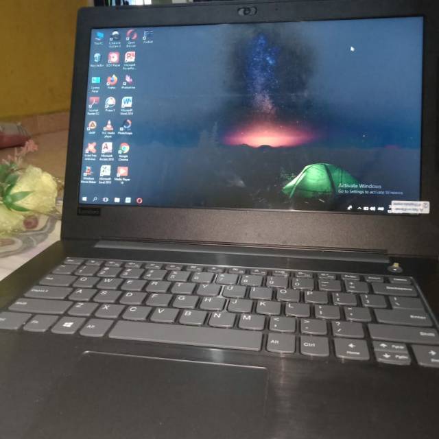 Laptop Lenovo V330 Amd Ryzen 3 2200 Fullset Mulus