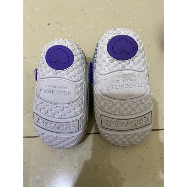 skechers non marking