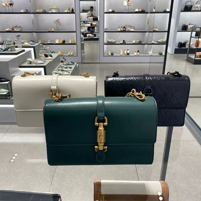 CK Single Chain Handle Shoulder Bag