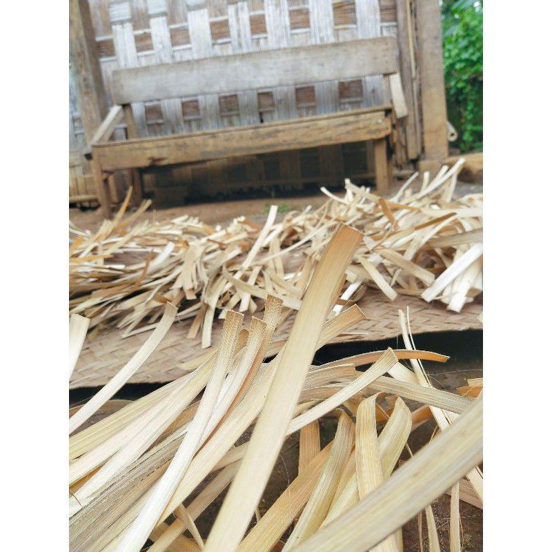 Iratan bambu anyaman