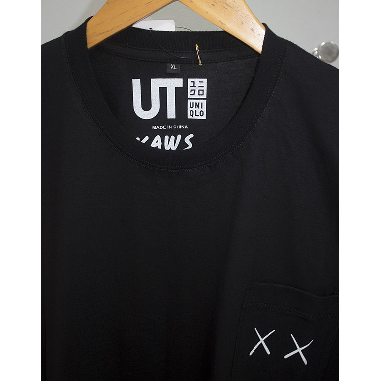 Kaos Tshirt Uniqlo X Kaws