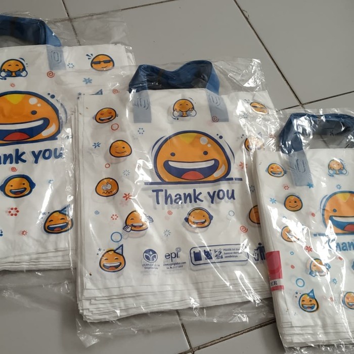 

PROMO kantong kresek motif smile