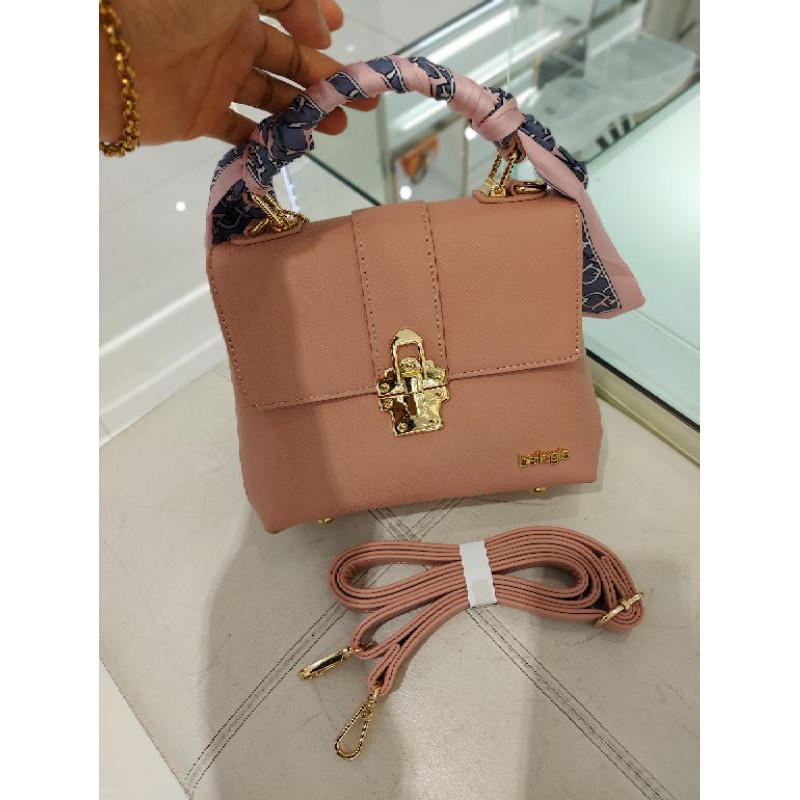 

Bellagio new COLLECTION tag 549.000