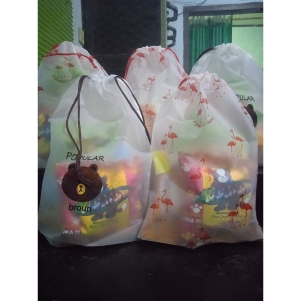 

Paket pouch serut ultah/Bingkisan Ultah/parcel ultah