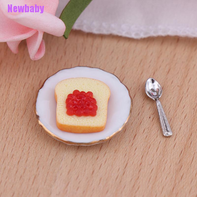 (Newbaby) 3pcs / set Miniatur Piring + Sendok Roti Panggang Skala 1: 12 Untuk Aksesoris Rumah Boneka