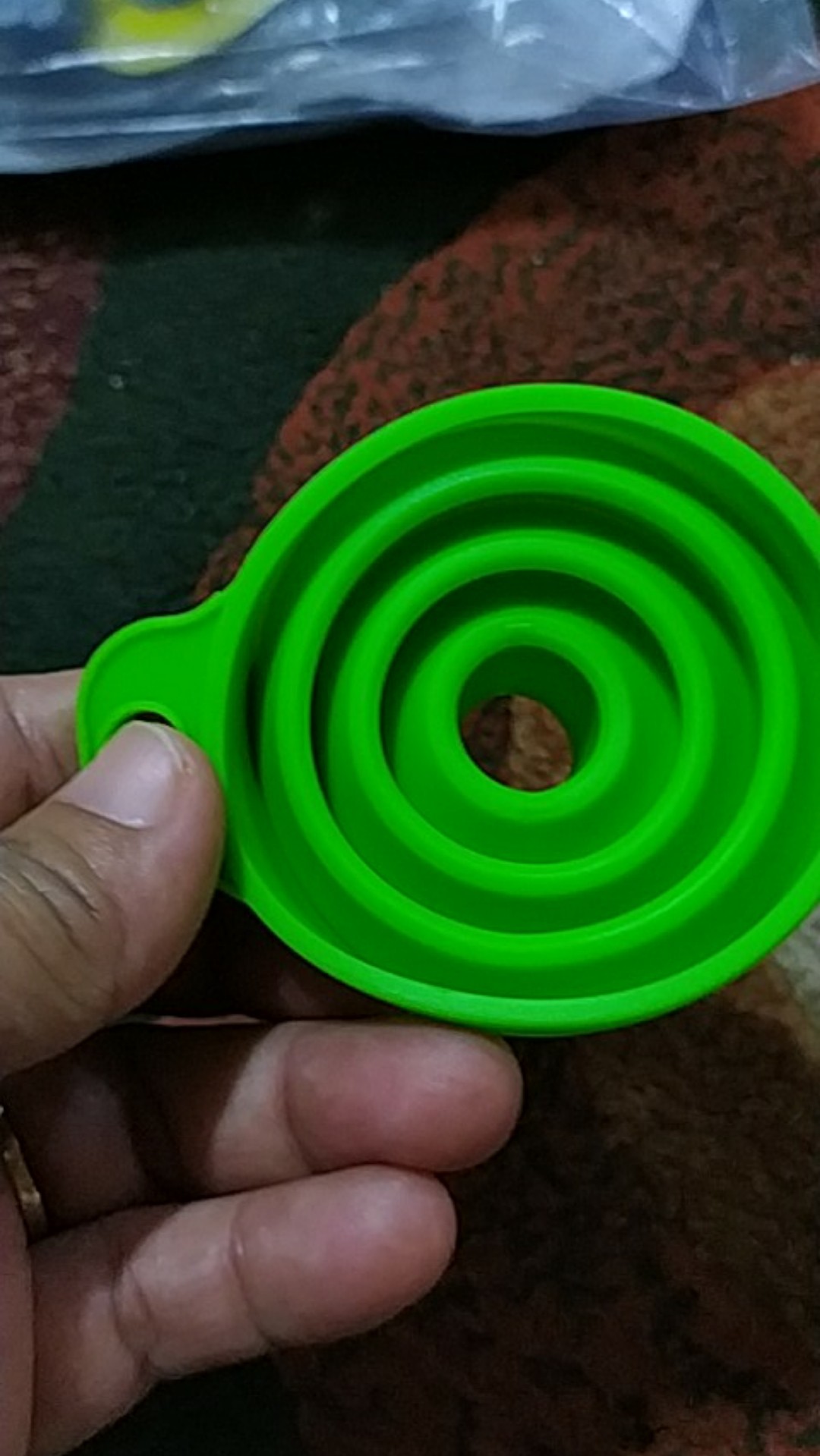 Corong Lipat Teleskopik Untuk Menuang Minyak