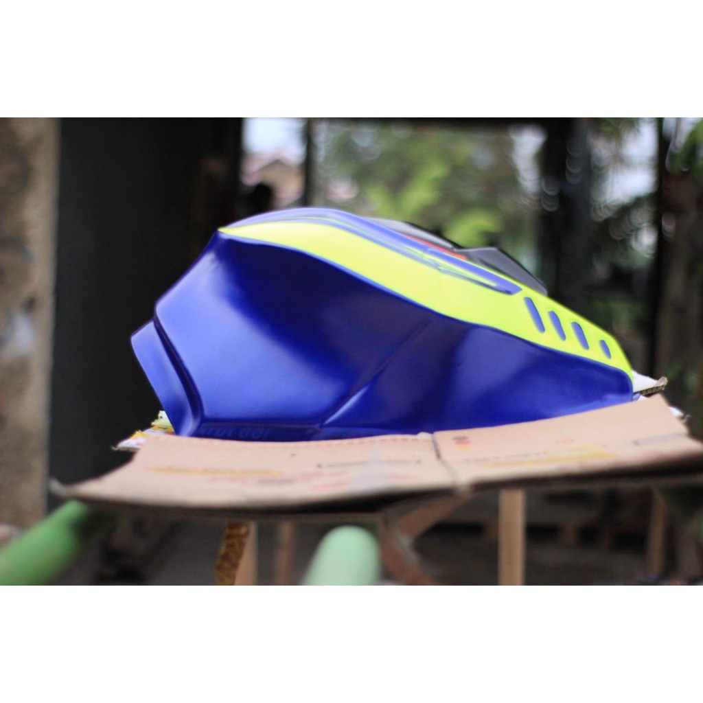 Kondom tangki r15 v2/cover tangki r15 v2/kondom tengki r15