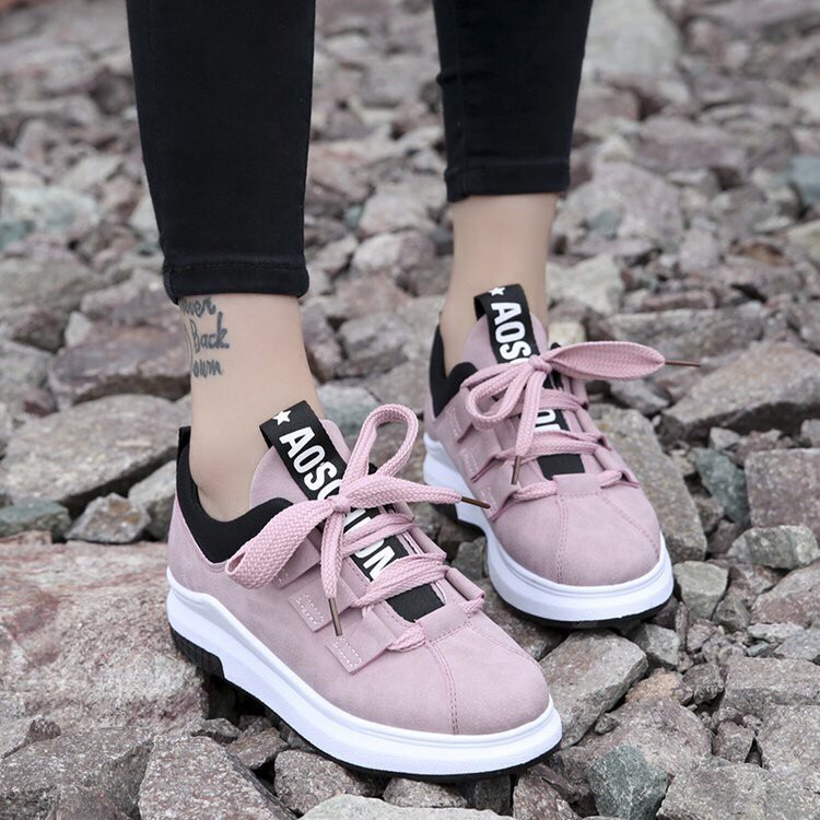 ( BAYAR DI TEMPAT / COD ) Sneakers wanita import / Sepatu wanita