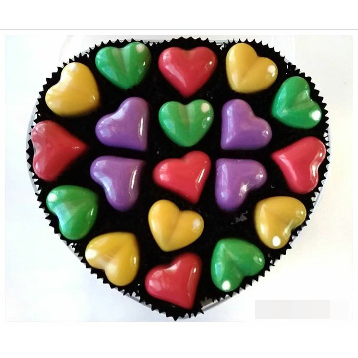 

cokelat praline toples love bentuk cokelat love (500 gram)