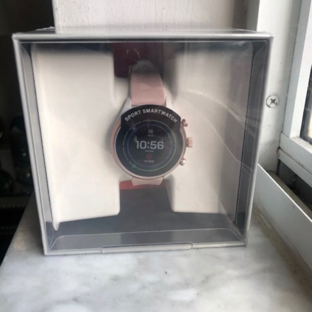 fossil silicone smartwatch