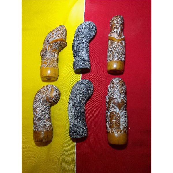 hulu keris mirip gading | deder keris tulang | gagang keris proses gading | handle keris antik