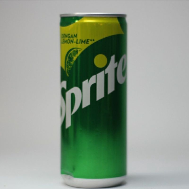 

Sprite Slim Can 250ml dengan lemon lime