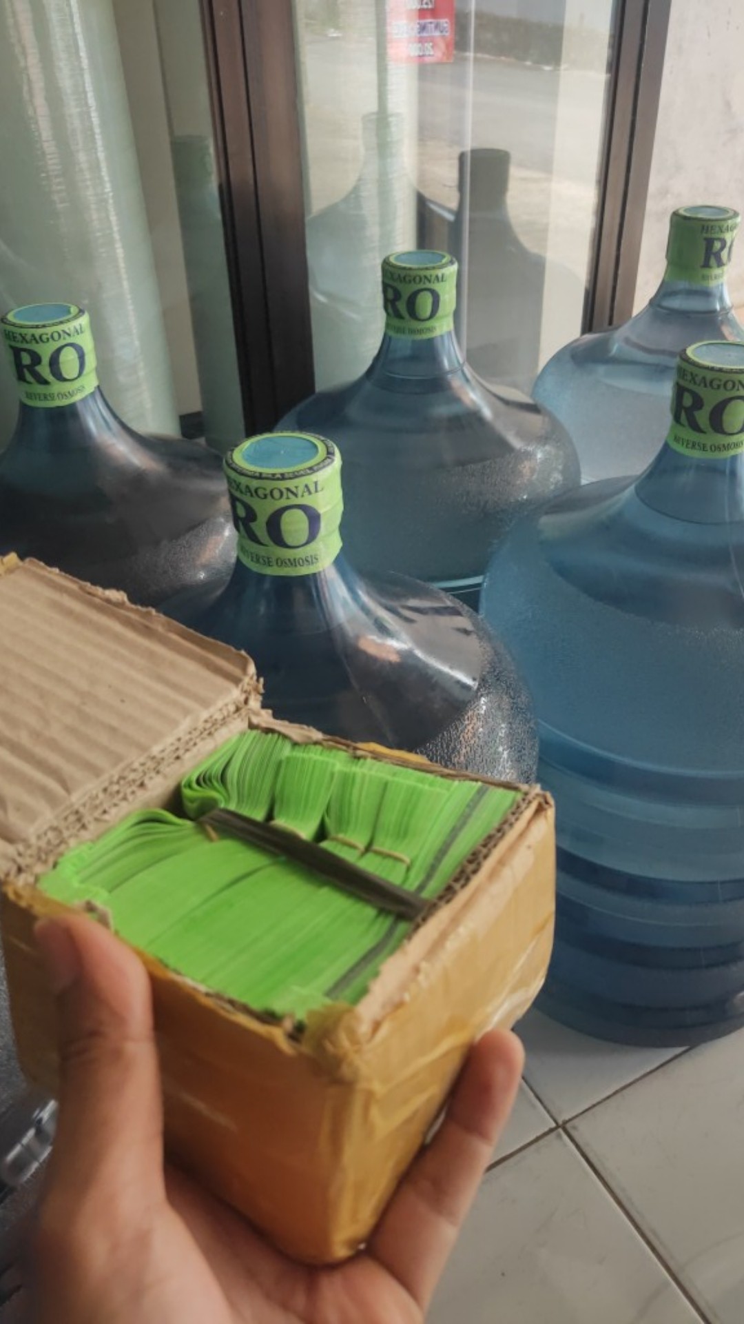 Segel Plastik Tutup Galon Isi Ulang Warna Hijau Muda Ro 1000