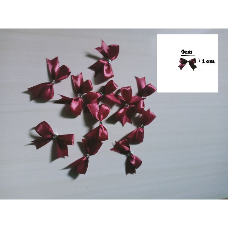 

Pita satin souvenir uk. 1 cm pita instan