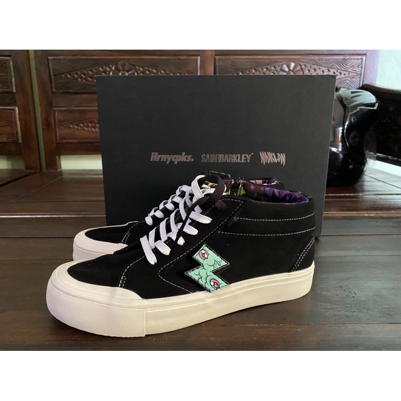 horny cupcakes x saint barkley x muklay