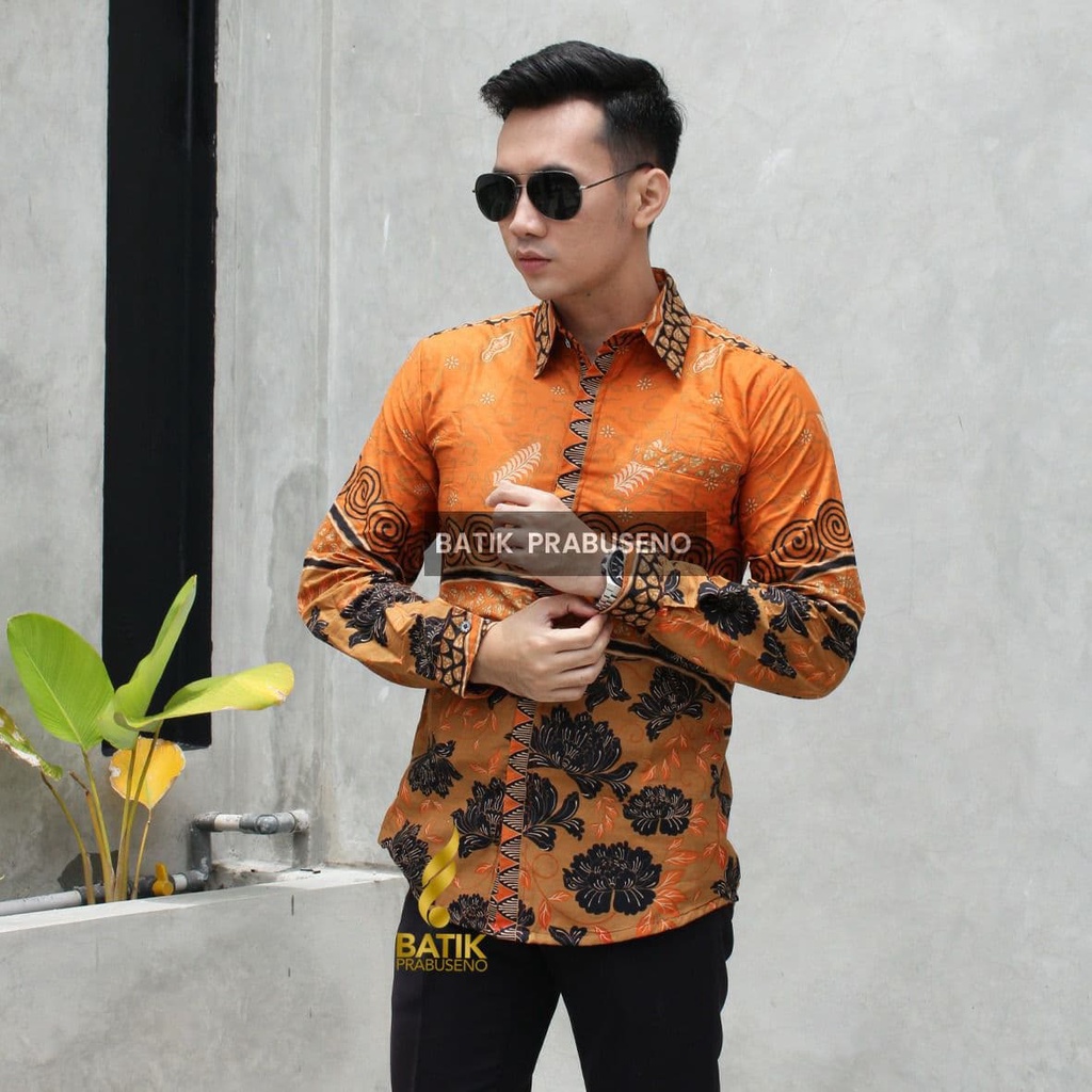 Jual Kemeja Batik Motif Wanda Oren Pria Lengan Panjang Slimfit Original ...