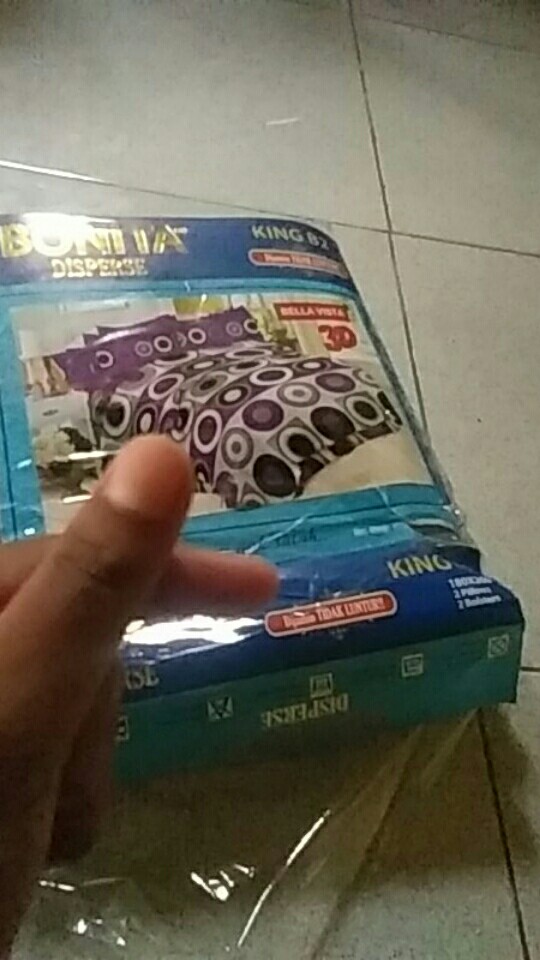 Sprei Bonita King 180 Cm X 200 Cm Corak Bellavista