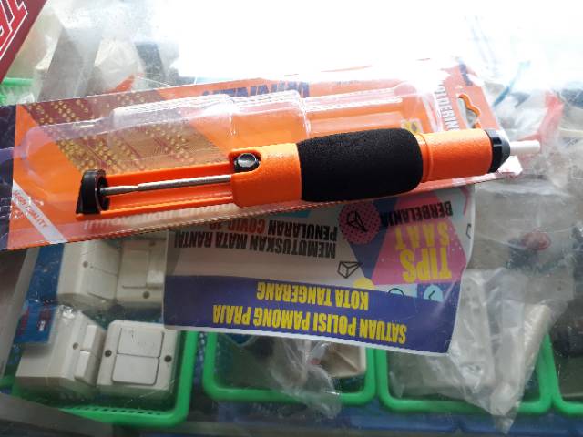 Sedotan timah/atraktor solder PUMP SOLDER WINNER