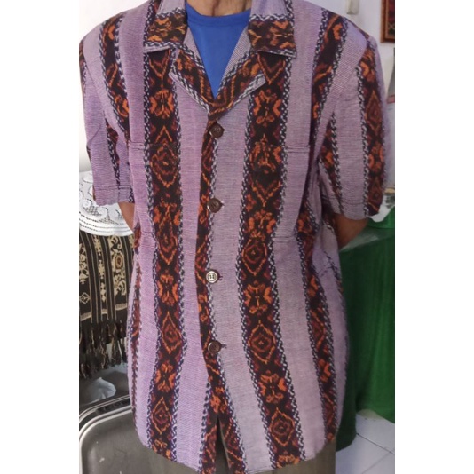 Kemeja Safari Kain Tenun Ikat NTT Khas Sumba Warna Keunguan