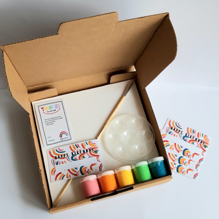 

Produk Terbaru Rainbow Painting Kit Bingkisan Ulang Tahun Kreatifitas Anak Murah