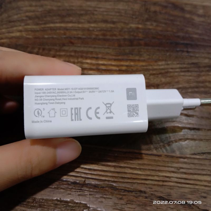 CHARGER XIAOMI TYPE-C 27w SUPPORT FAST CHARGING