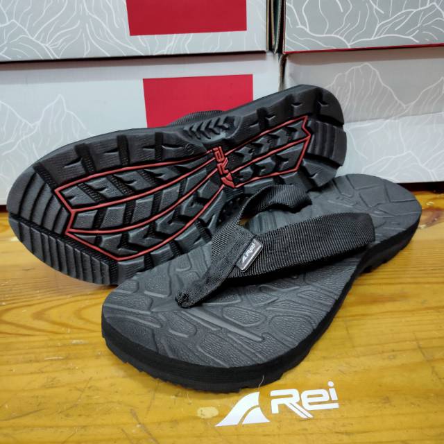 Sandal Rei Astec
