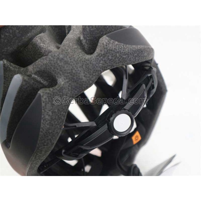 HELM SEPEDA POLYGON RUSTLE