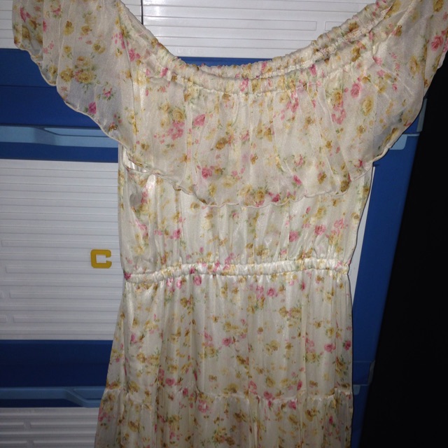 Preloved dress sabrina wanita