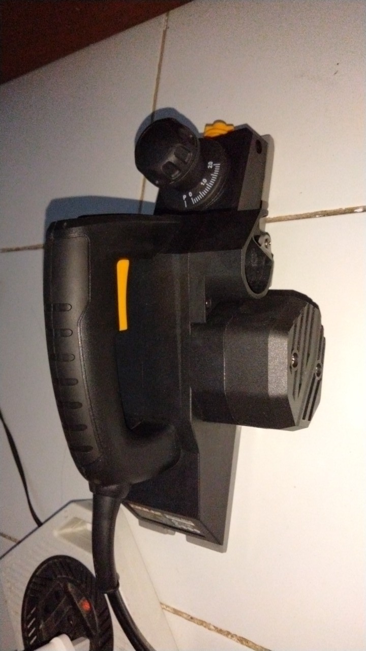 Doliz Ba126 Planer 82mm 450w / Mesin Ketam/ Pasrah/ Serut Kayu Ba 126