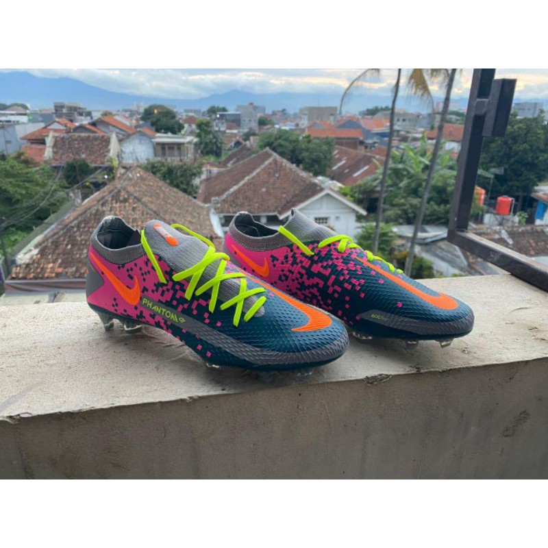 Sepatu Bola Nike Phantom GT Elite Multicolor FG