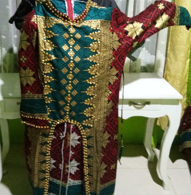 Setelan Kurung Dan Rok Malika  Songket Batik Jupri Batik Couple( Ada Cowok Dan Anak Foto Terpisah)