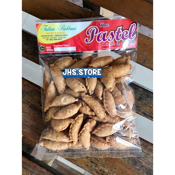 

Kue Pastel Enak & Gurih Fattan Rabbani