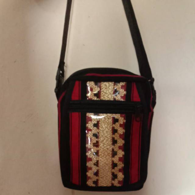 Tas selempang Tapis uk. 21x18cm