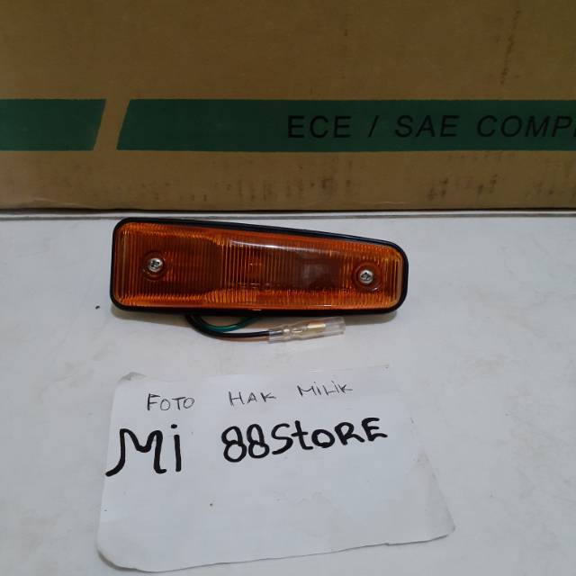 Lampu Sen Fender Side Lamp 1pc Charade G10