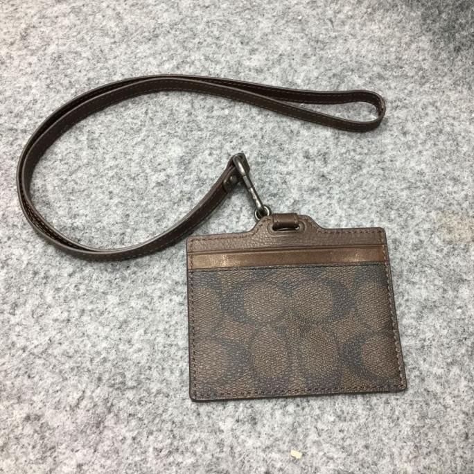 

Coach Signature Lanyard Id Card Holder Am Terlaris