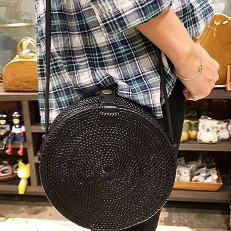 tas rotan sumpe polos hitam