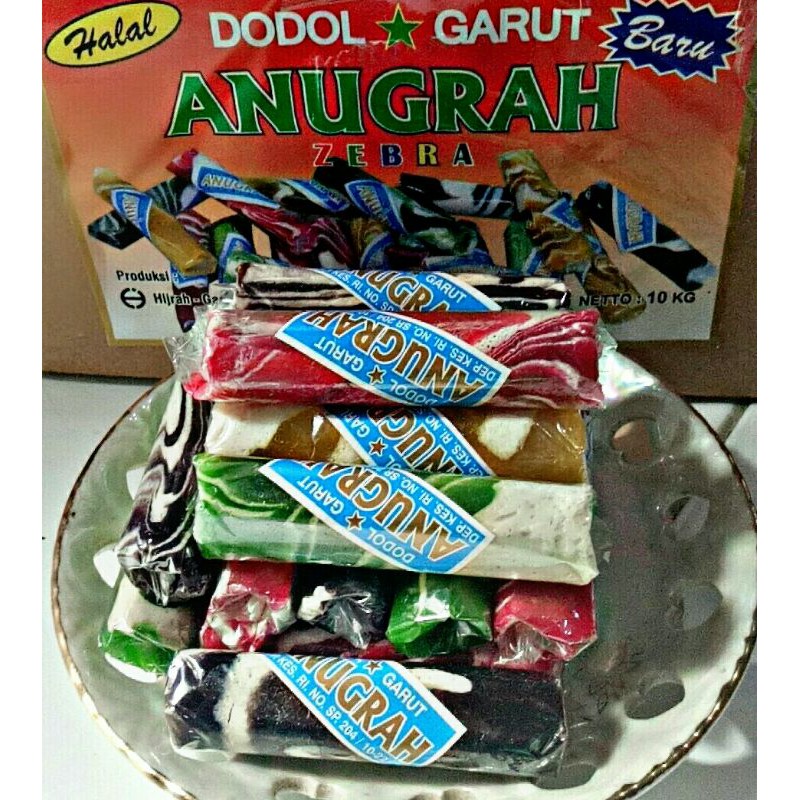 

Dodol garut warna 4 parian rasa/asli garut/Dodol anugrah/500gr