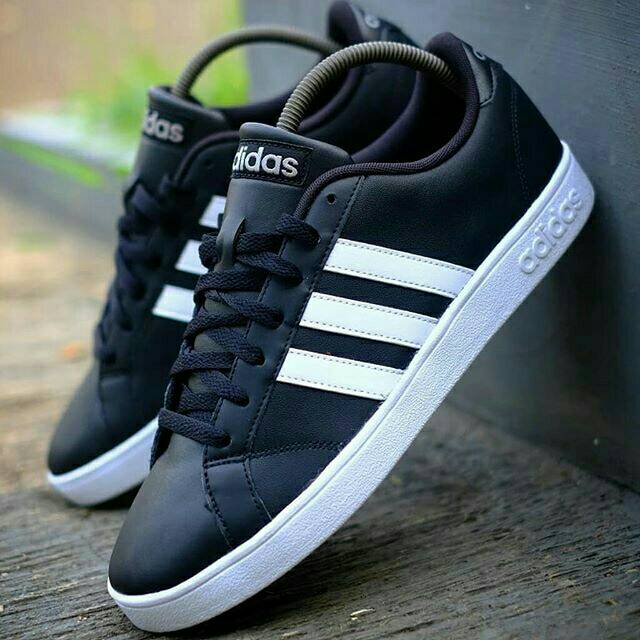 Adidas grand court  black list white