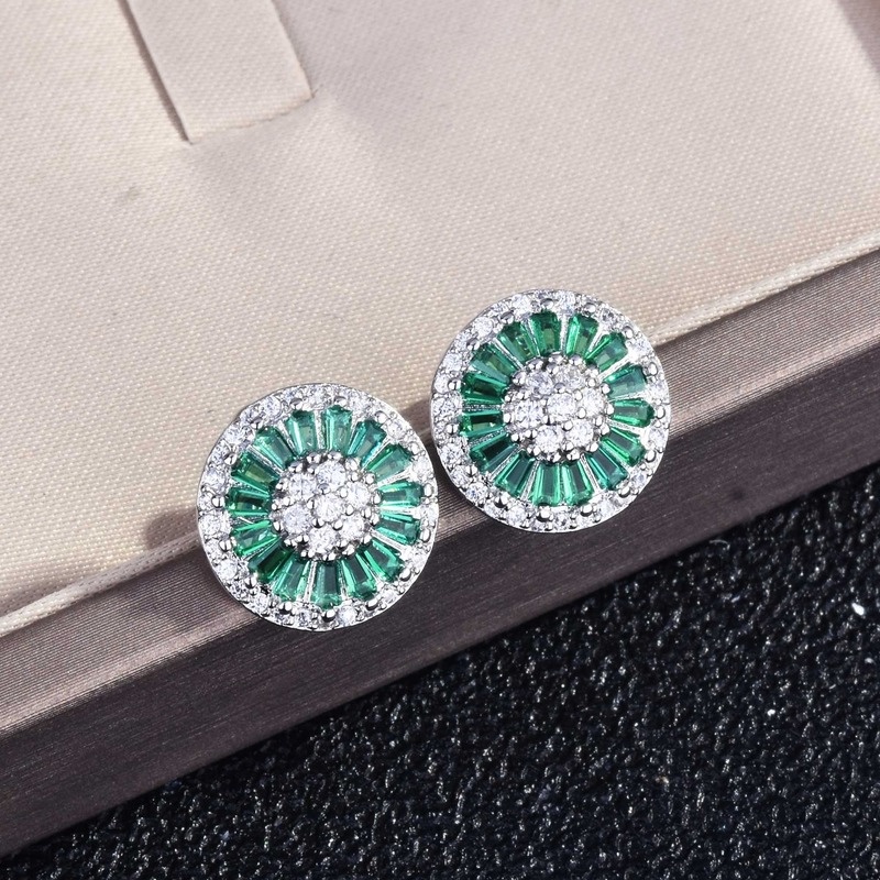 Fashion New Small Silver Needle High-Grade Ear Studs