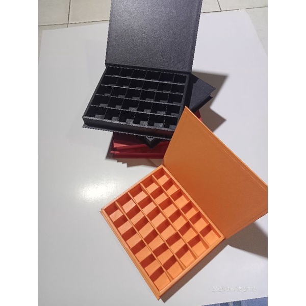 

new kotak hard cover sekat 30