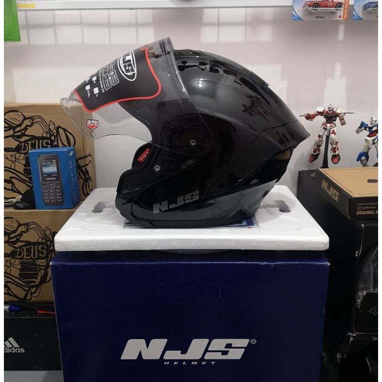 Njs Kairoz helm half face original-Hitam Glossy