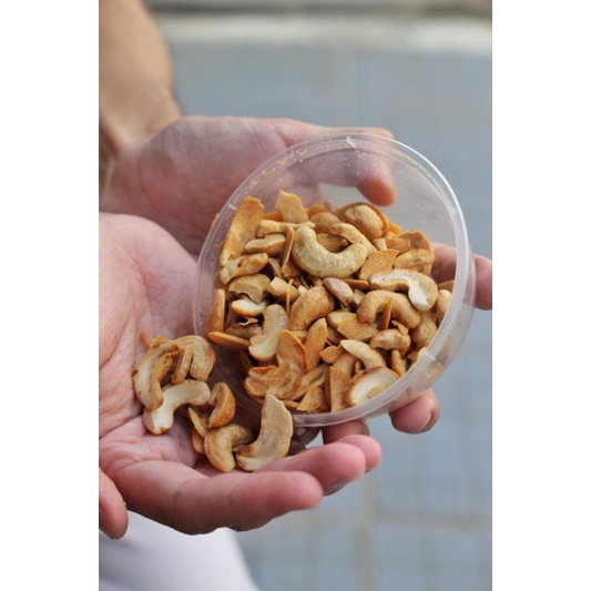 

KACANG METE MPO NUUR