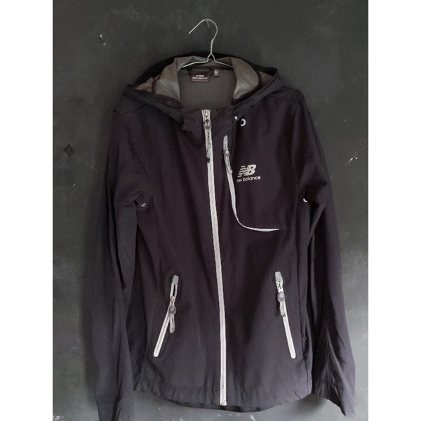 Jaket Hoodie Outdoor New Balance Second Original, Jaket NB Original