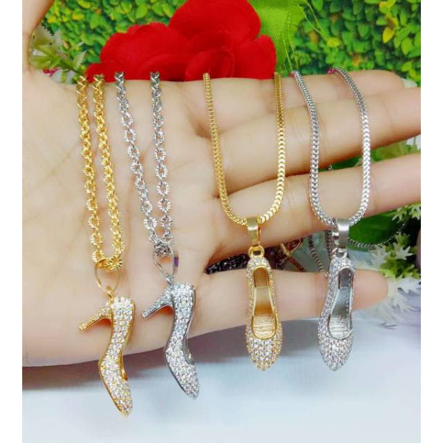 Kalung xuping dan Liontin tumit tinggi