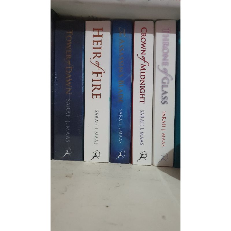 Throne of Glass series, city of brass