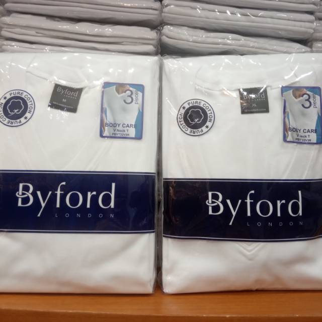 Kaos dalam byford V Neck