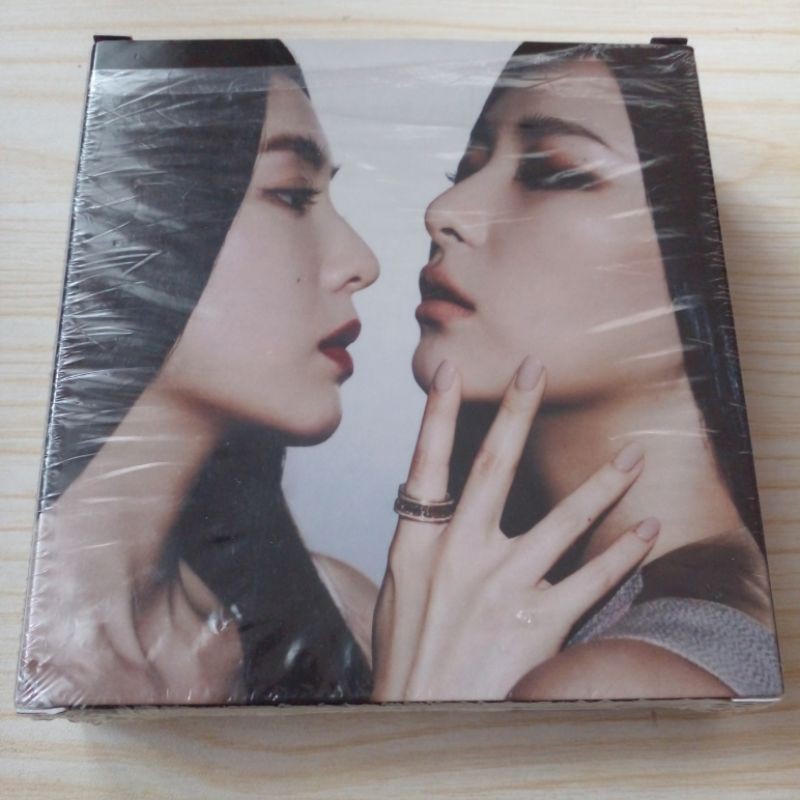 Album Red Velvet Irene & Seulgi Monster