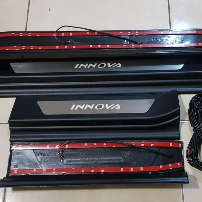 sill plate silplate samping pintu toyota innova inova reborn 2016 sampai 2023 lampu led biru ribon 2022 2021 2020 2019 2018 2017