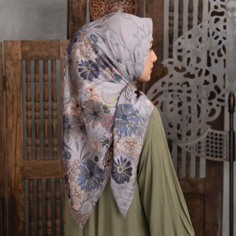 Shandya Scarf by Heaven Lights
